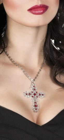 COLLIER AVEC CROIX